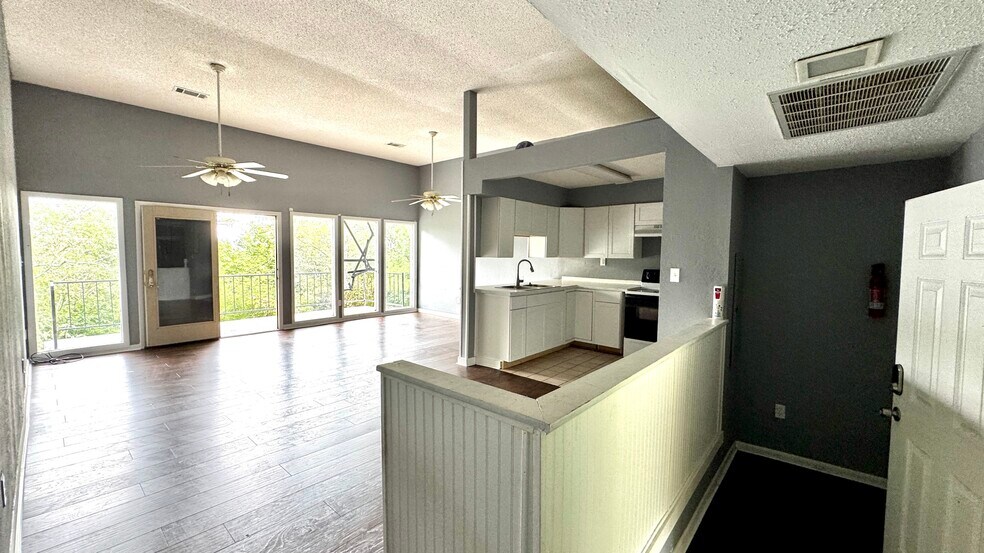 More Photos Of 6270 Aquarius Dr, Alpine Apartments For Sale