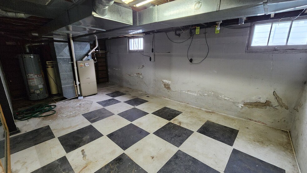 More Photos Of 1110 W Oakland Ave, Austin Apartments For Sale