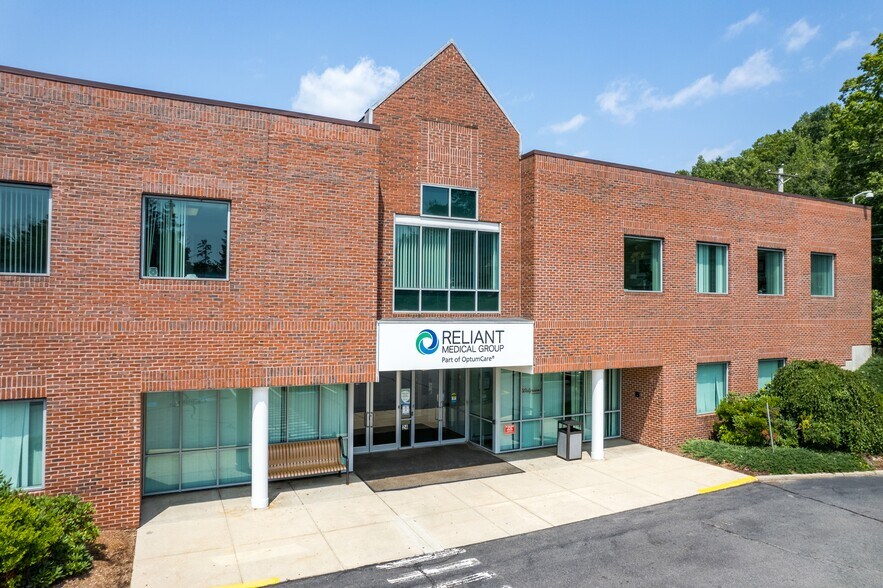 Primary Photo Of 24-30 Newton St, Southborough Medical For Lease