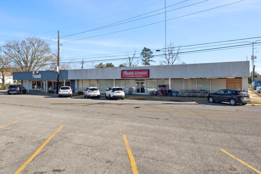 Primary Photo Of 310 W Main St, Gramercy Storefront For Sale