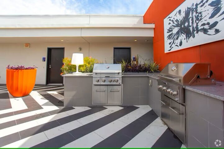 More Photos Of 11405 Chandler Blvd, North Hollywood Apartments For Sale