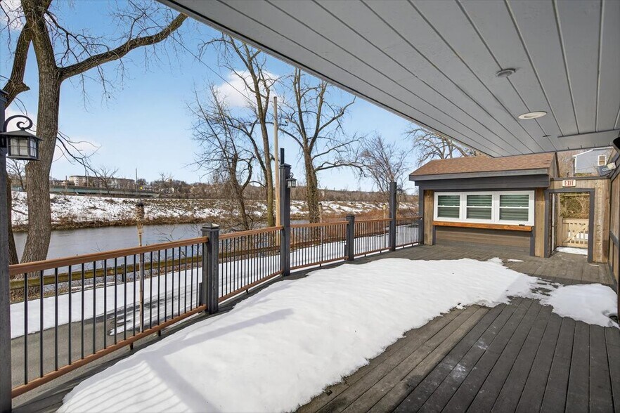 More Photos Of 5 Main St, Derby Restaurant For Sale