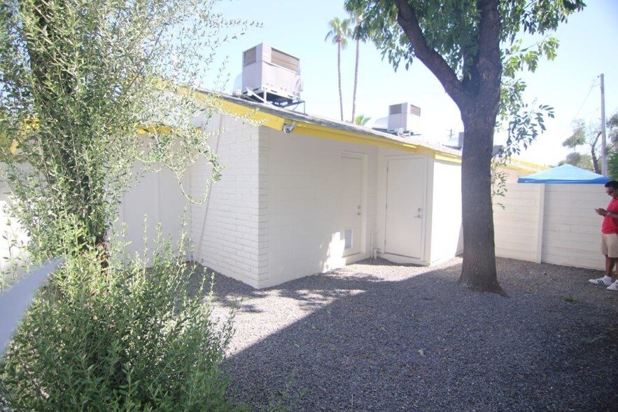 More Photos Of 718 W Hazelwood St, Phoenix Apartments For Sale