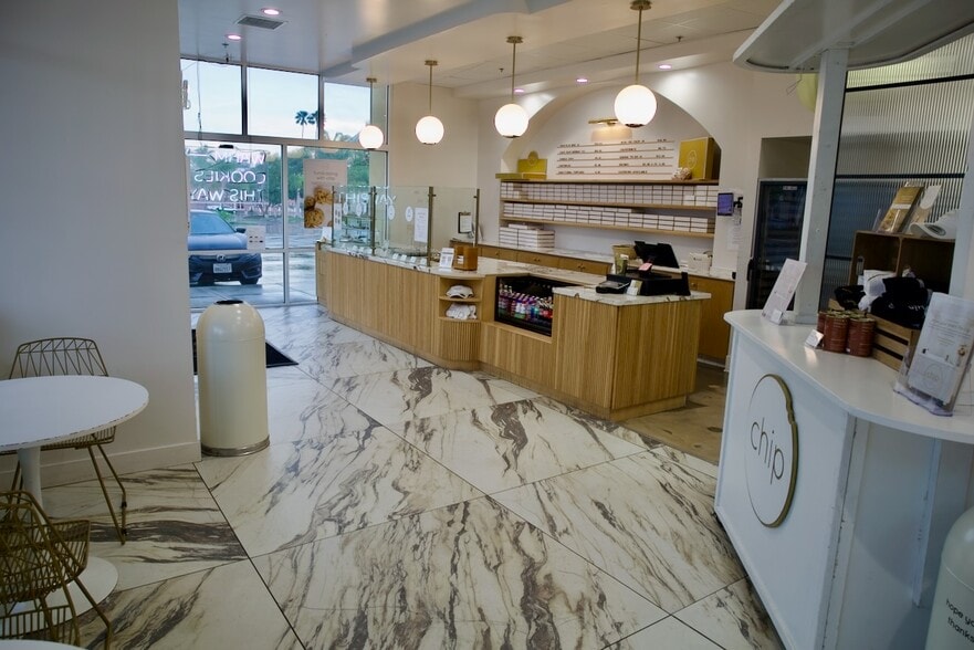 More Photos Of 25360-25366 Crenshaw Blvd, Torrance General Retail For Lease