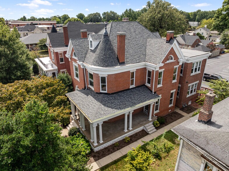 More Photos Of 1542 Frederica St, Owensboro Office Residential For Sale