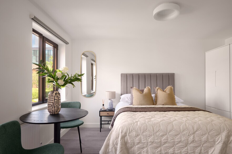 More Photos Of 12 Bryant St, London Apartments For Sale