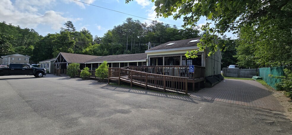 More Photos Of 150 Shore Dr, Bristol Restaurant For Sale