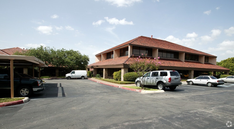 Primary Photo Of 402 E Ramsey Rd, San Antonio Unknown For Lease