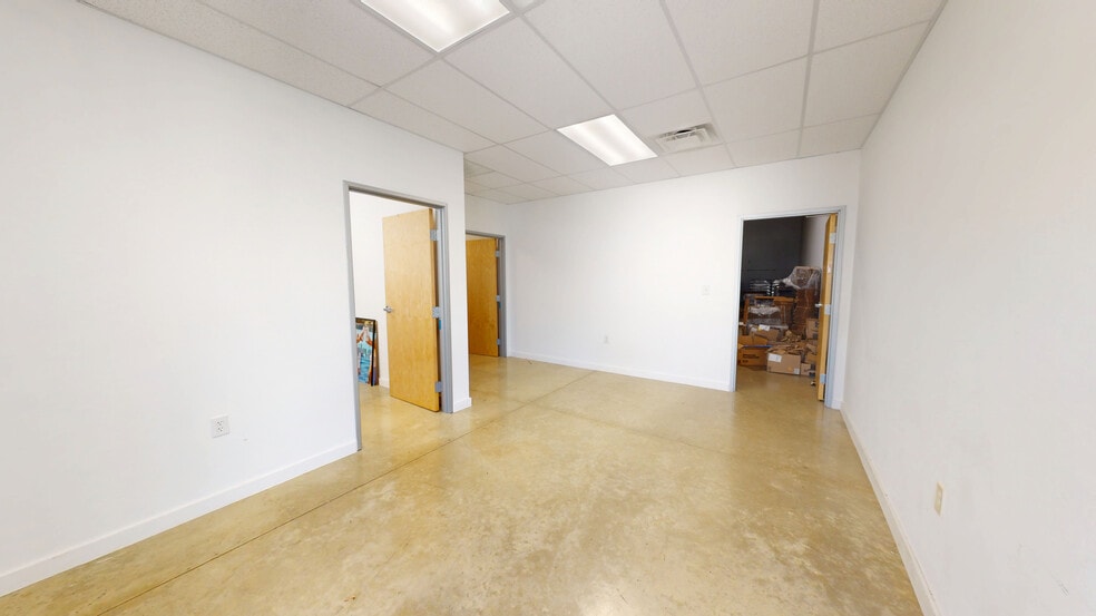 More Photos Of 12112 Anderson Mill Rd, Cedar Park Warehouse For Sale