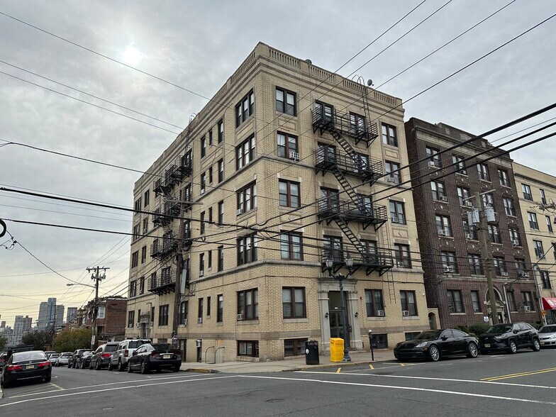 More Photos Of 6414 Park Ave, West New York Apartments For Sale