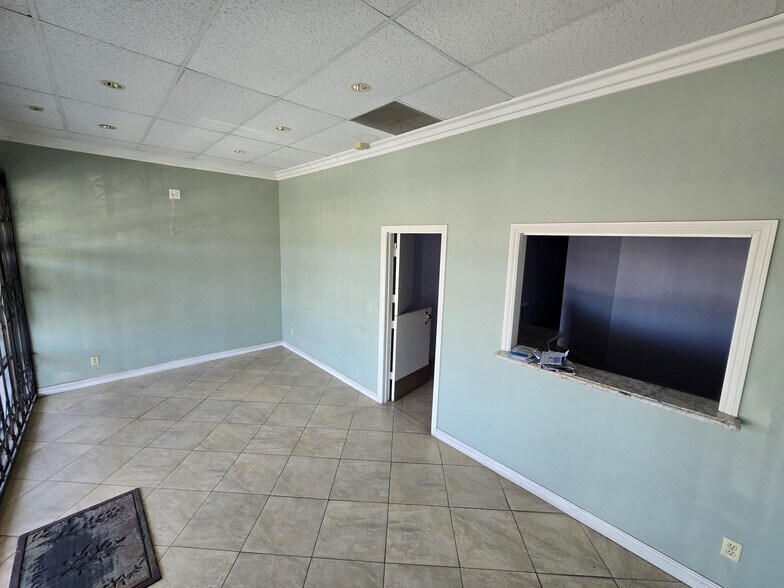 More Photos Of 14282 Brookhurst St, Garden Grove Unknown For Lease