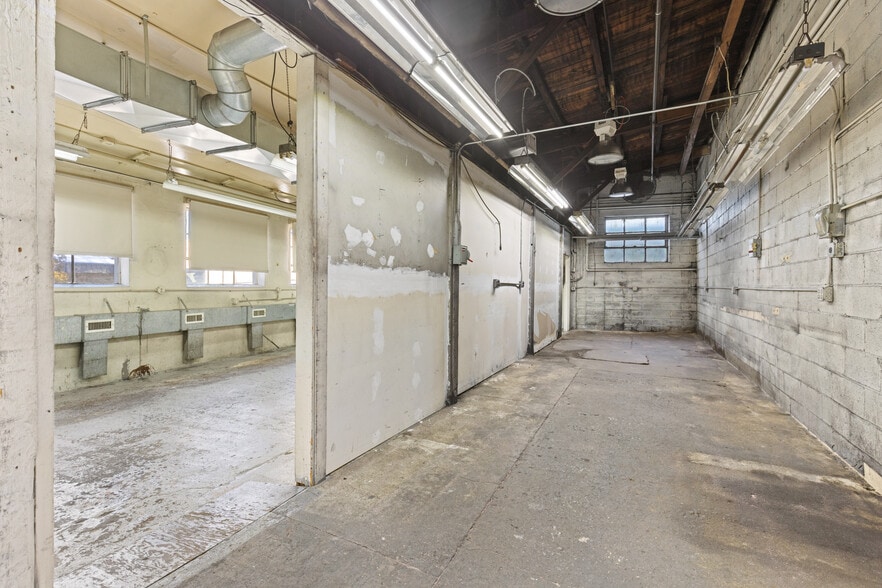 More Photos Of 35 4th Ave, Hawthorne Industrial For Sale