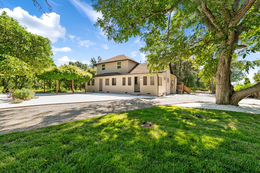 More Photos Of 14268 CA-160, Isleton Apartments For Sale