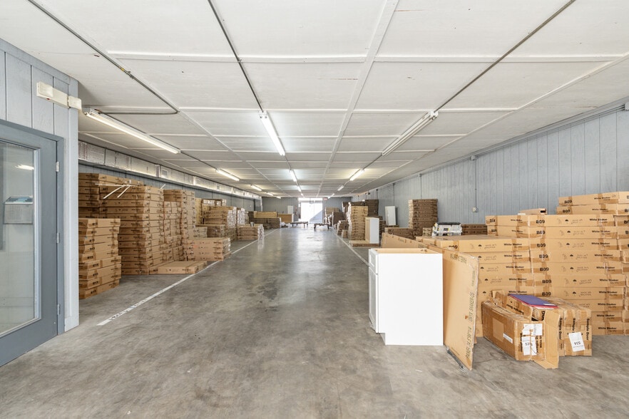 More Photos Of 818 N Magnolia Ave, Ocala Warehouse For Sale