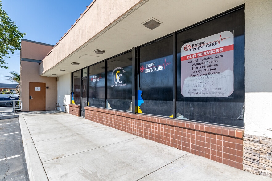 More Photos Of 2115 N Tustin St, Orange Freestanding For Lease