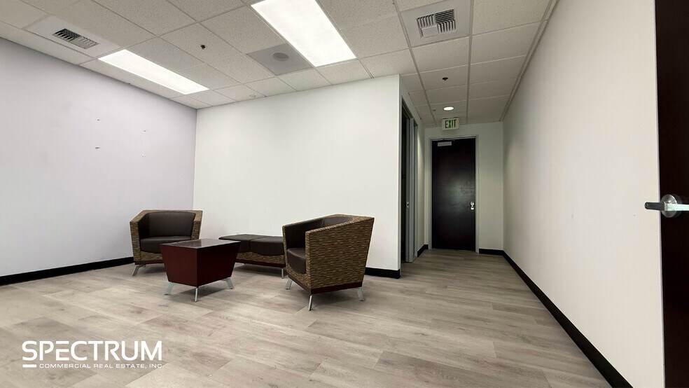 More Photos Of 26415 Summit Cir, Santa Clarita Office For Lease