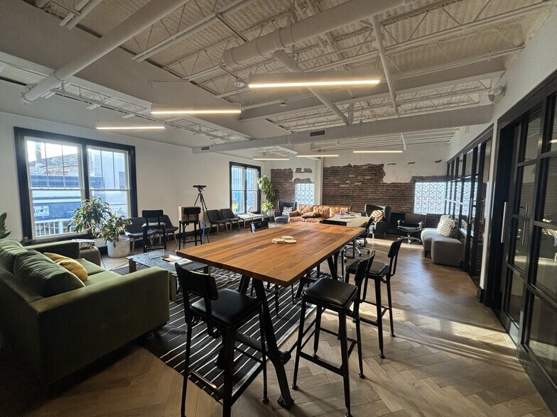 More Photos Of 100-108 N Main St, Blacksburg Storefront Retail Office For Lease