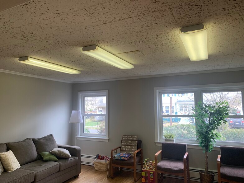 More Photos Of 304 Newton Ave, Oaklyn Office For Sale