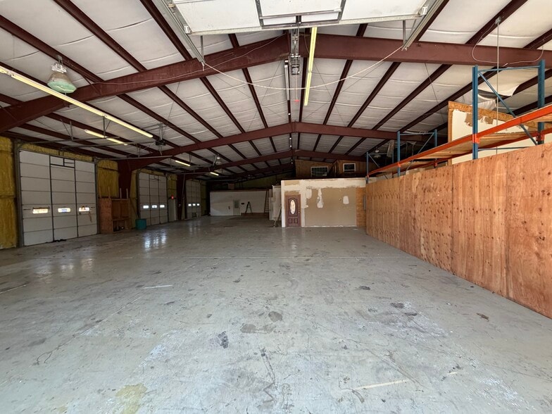 More Photos Of 141 Cooper Rd, West Berlin Distribution For Lease
