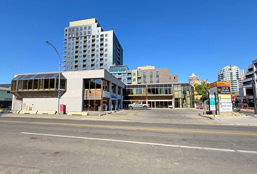 More Photos Of 601 17th Ave SW, Calgary Restaurant For Lease