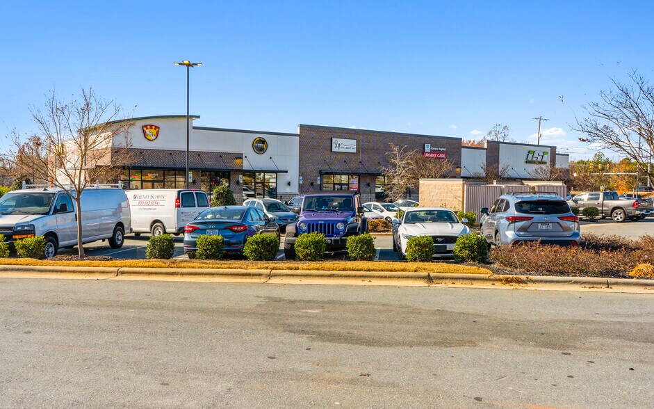 More Photos Of 3866 Rural Retreat Rd, Burlington Storefront Retail Office For Lease