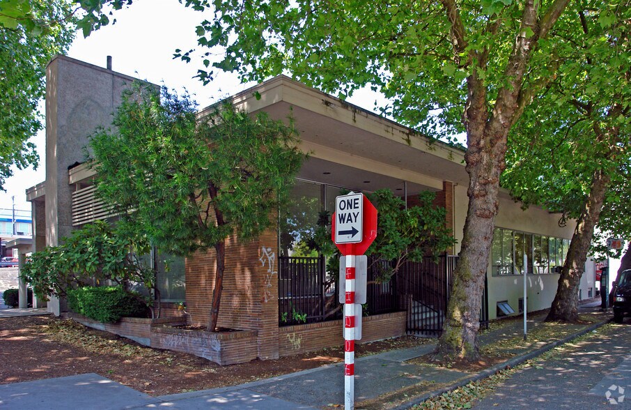 More Photos Of 170 Mercer St, Seattle Office For Sale