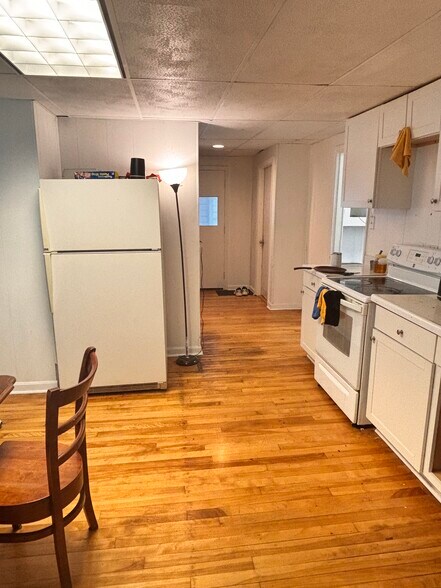 More Photos Of 139 Grand St, Worcester Storefront Retail Residential For Sale