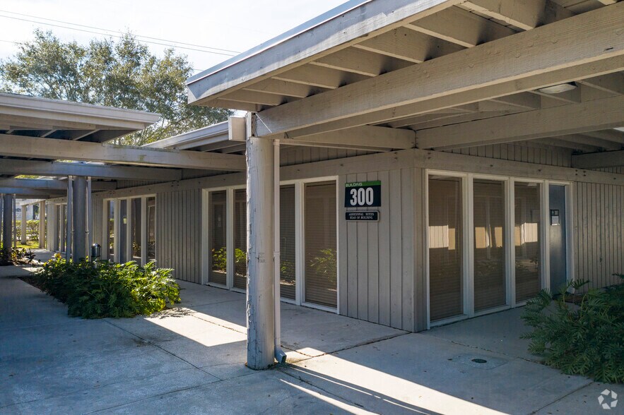 More Photos Of 2901 W Busch Blvd, Tampa Unknown For Lease