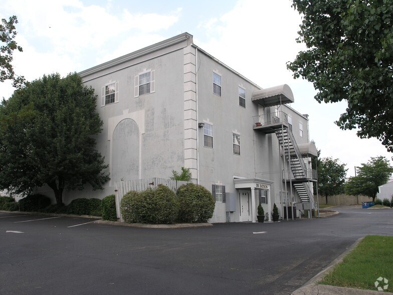 More Photos Of 2517 Lebanon Pike, Nashville Storefront Retail Office For Lease