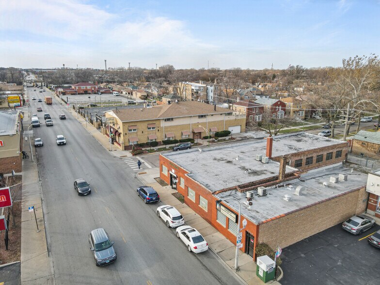 More Photos Of 2020 W 79th St, Chicago Medical For Lease