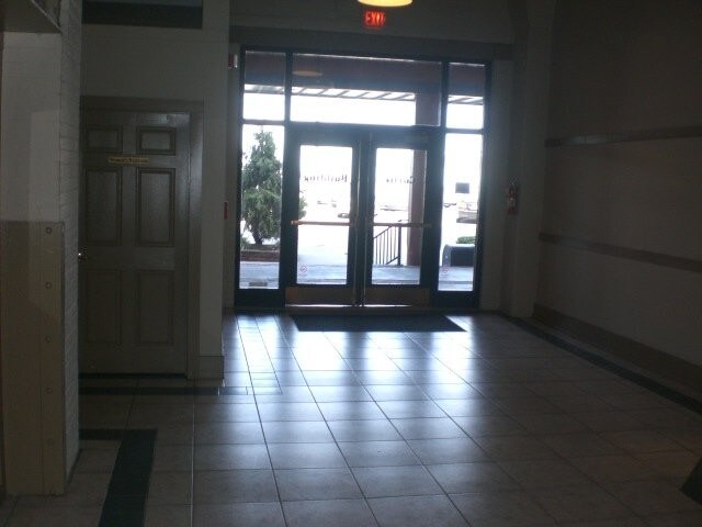 More Photos Of 915 Main St, Evansville Office For Lease