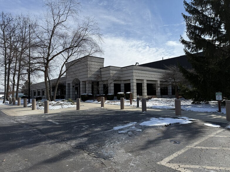 Primary Photo Of 2025 Production Dr, Findlay Manufacturing For Sale