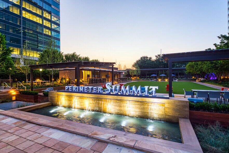 More Photos Of 1001 Summit Blvd, Atlanta Office For Lease