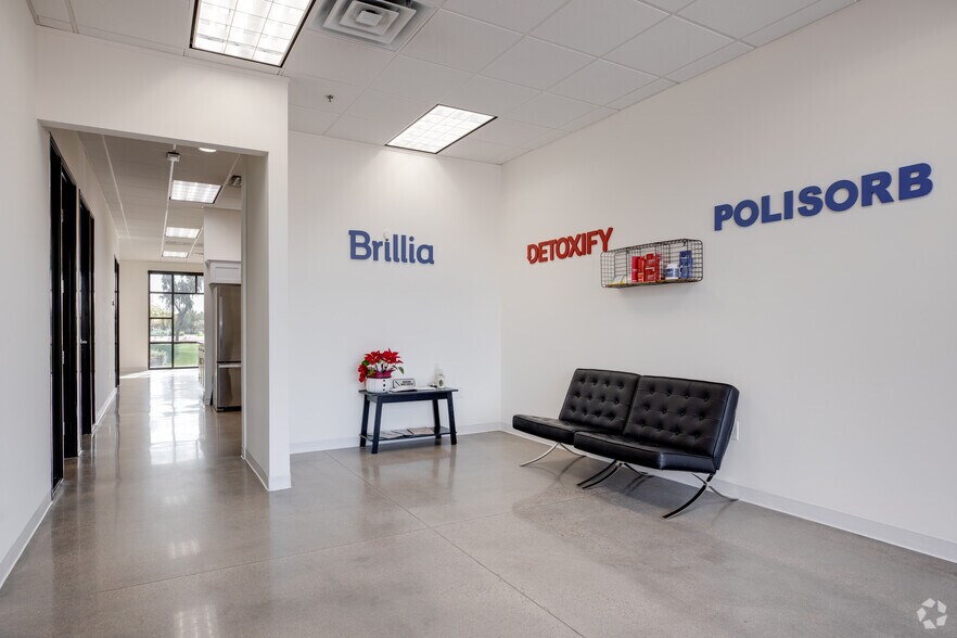 More Photos Of 8151 E Indian Bend Rd, Scottsdale Office For Lease