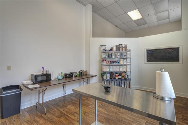 More Photos Of 301 W Main St, Radford Apartments For Sale
