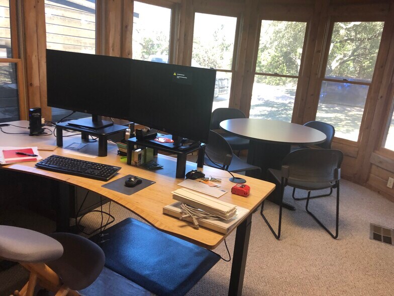 More Photos Of 4225 E Highway 290, Dripping Springs Office For Sale