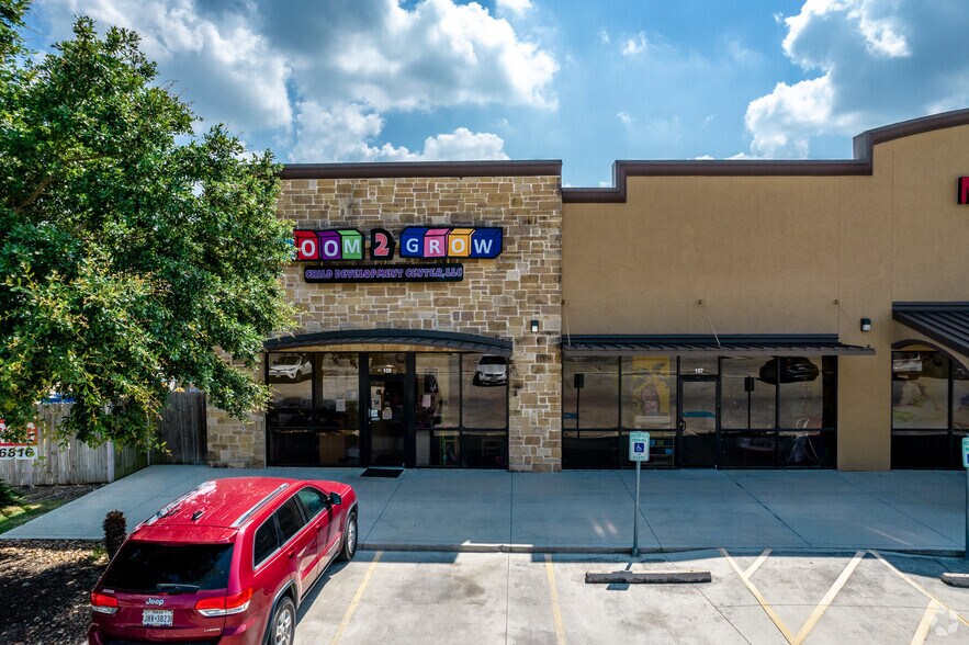 More Photos Of 8316 Fm-78, Converse Unknown For Lease