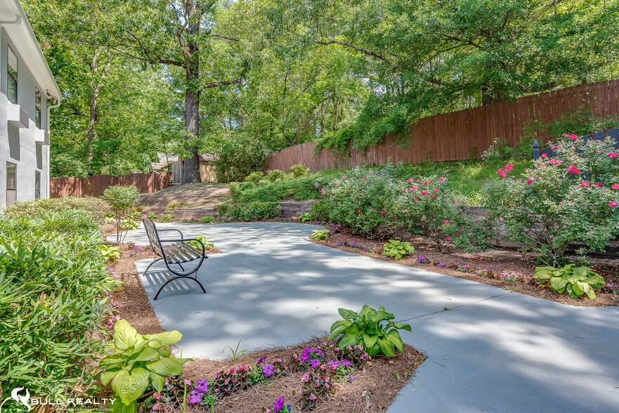 More Photos Of 519 Lawrenceville St, Norcross Assisted Living For Sale