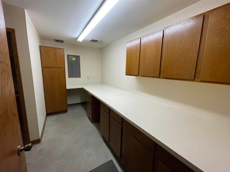 More Photos Of 3525 Patch St, Stevens Point Office For Lease