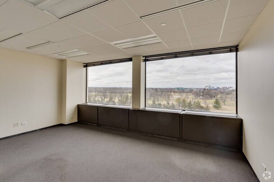 Photo of 3rd Floor Ste 2211/305