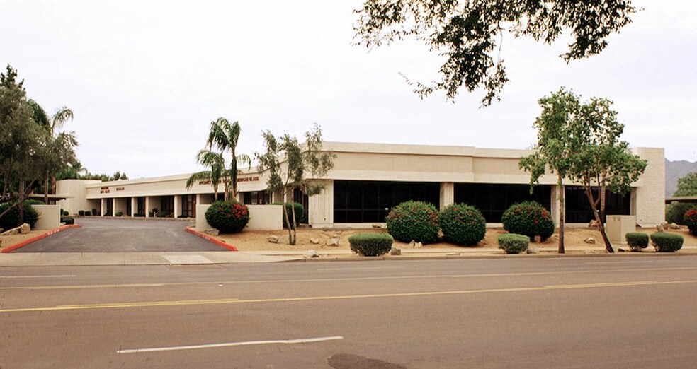 More Photos Of 8340 E Raintree Dr, Scottsdale Showroom For Lease