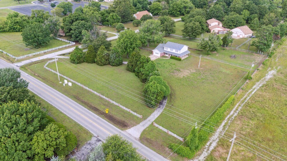 More Photos Of 13601 E 96th St N, Owasso Medical For Sale