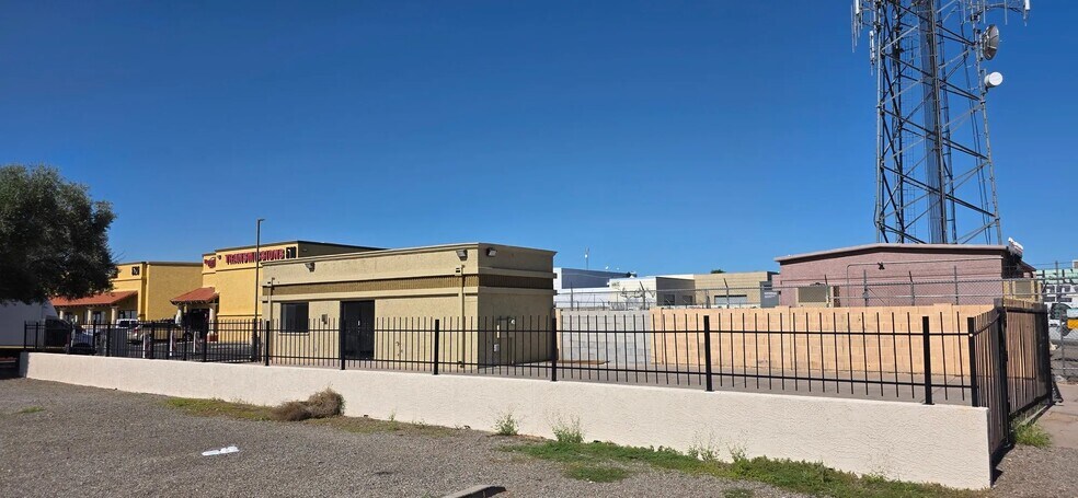 More Photos Of 506 W Broadway Rd, Mesa Office For Lease