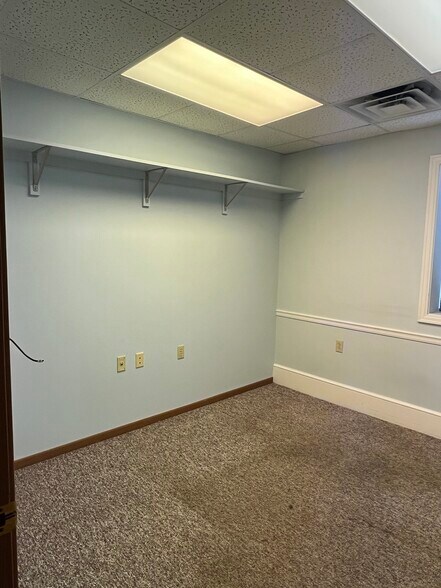 More Photos Of 148 W Pike St, Canonsburg Storefront Retail Office For Lease