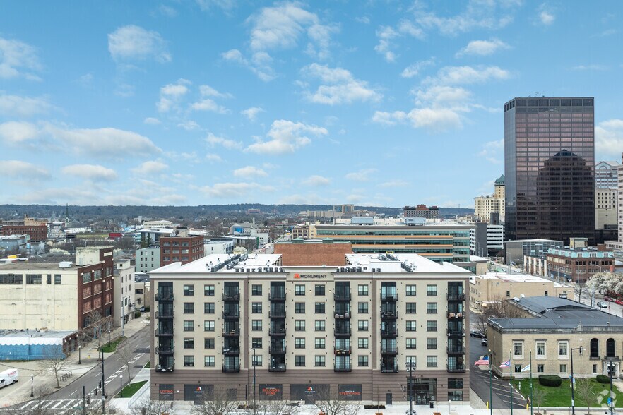 More Photos Of 140 E Monument Ave, Dayton Apartments For Lease