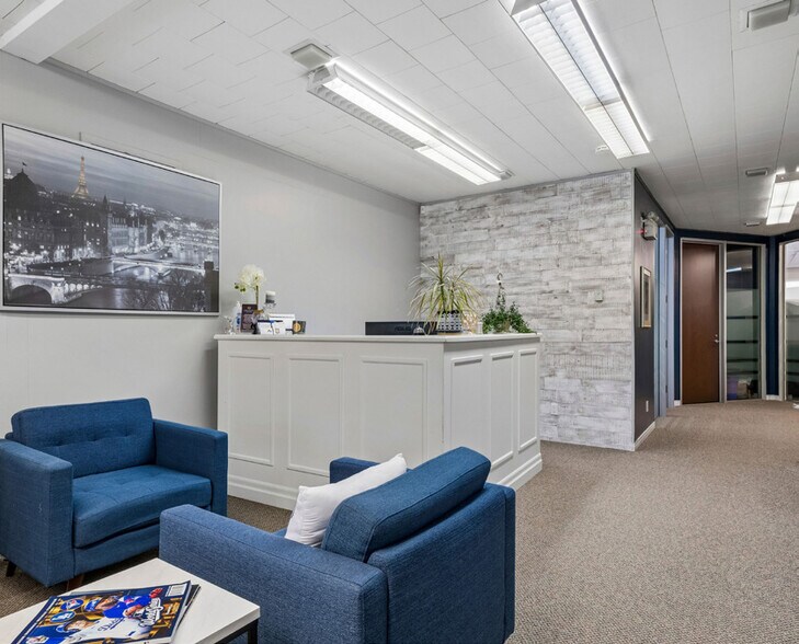More Photos Of 140 Queen St, Clarington Religious Facility For Lease