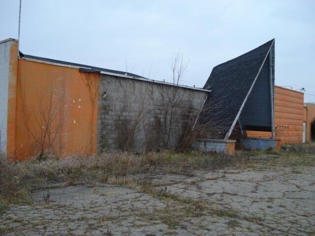 More Photos Of 6055 Michigan 99, Homer Bowling Alley For Sale