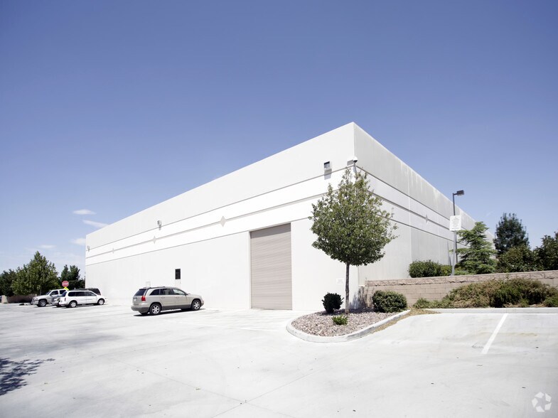 More Photos Of 43141 Business Center Pky, Lancaster Flex For Sale
