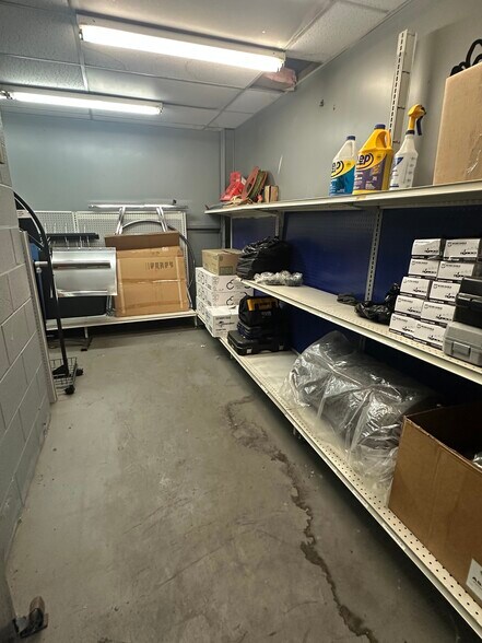 More Photos Of 5301 Crayton Ave, Cleveland Warehouse For Lease