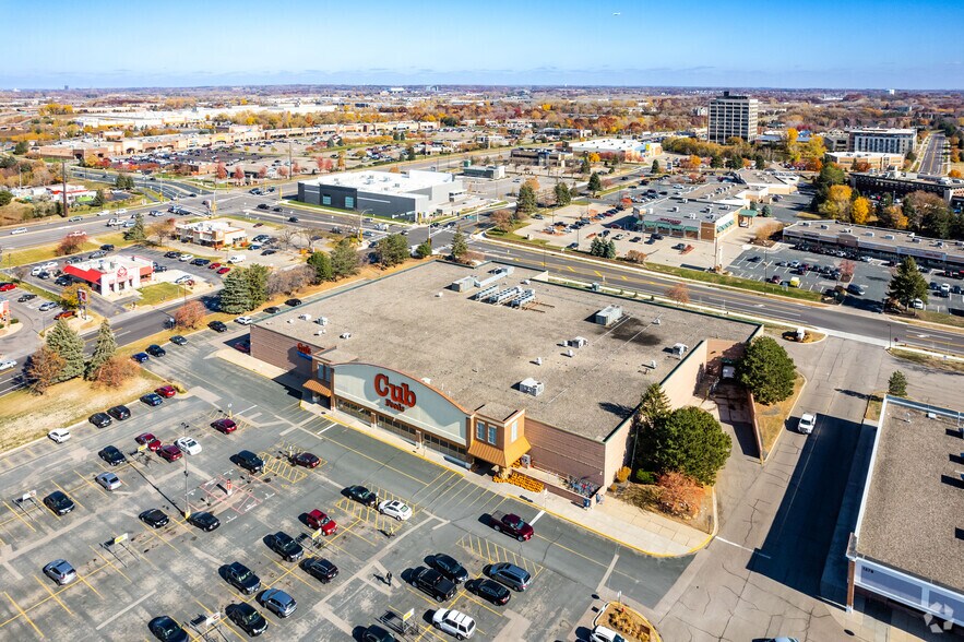 More Photos Of 1276 Town Centre Dr, Eagan Unknown For Lease